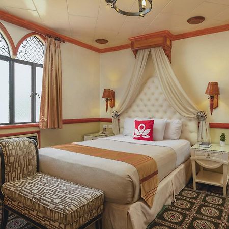 Zen Rooms Camelot Hotel Qc Кесон-Сити Экстерьер фото
