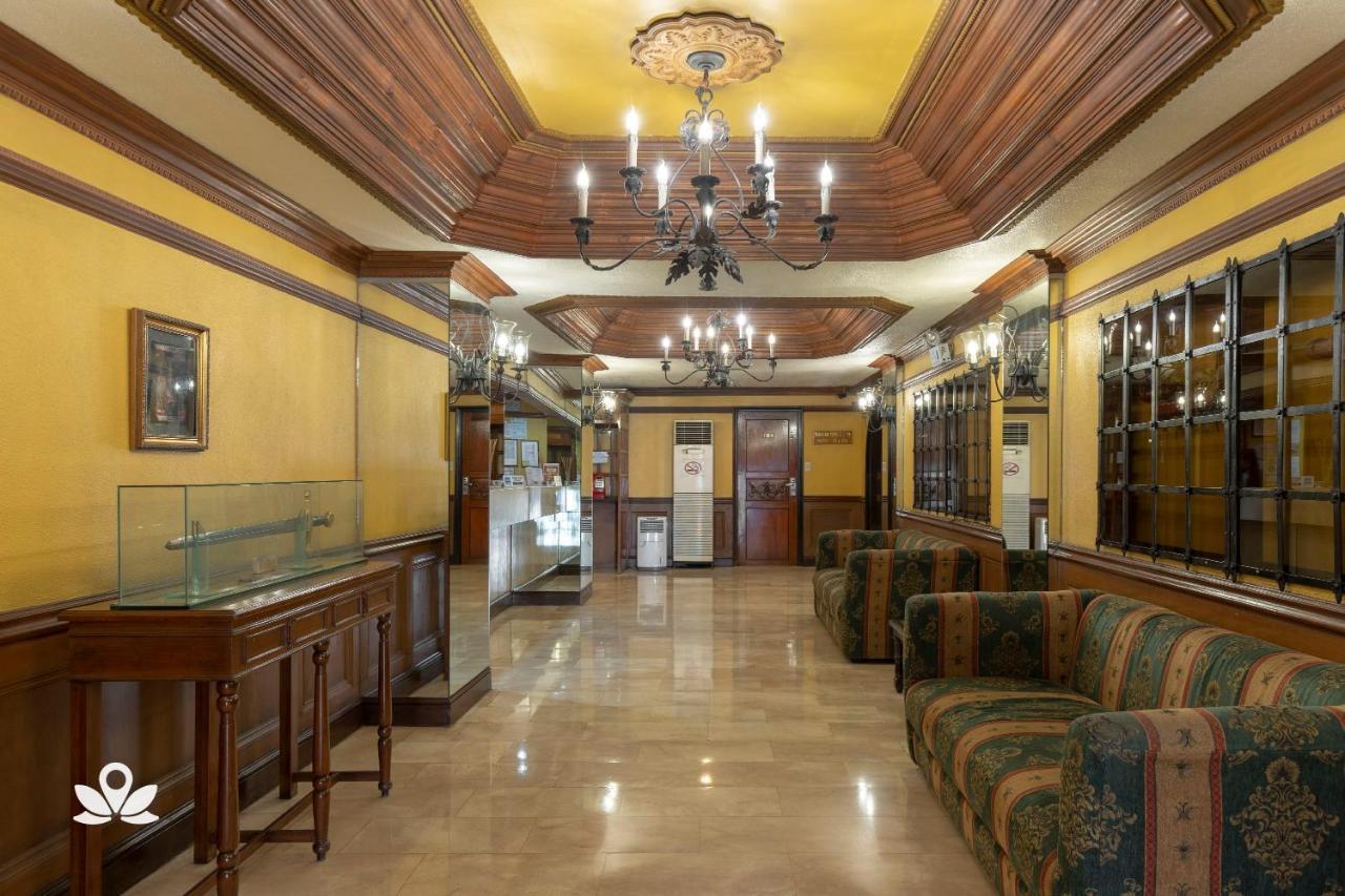 Zen Rooms Camelot Hotel Qc Кесон-Сити Экстерьер фото